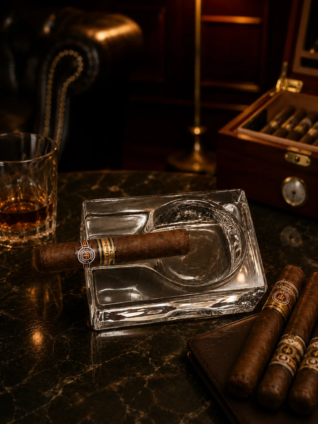 Rose et Bouchon | Cendrier en crystal transparent – Rituel maîtrisé cigare — produit